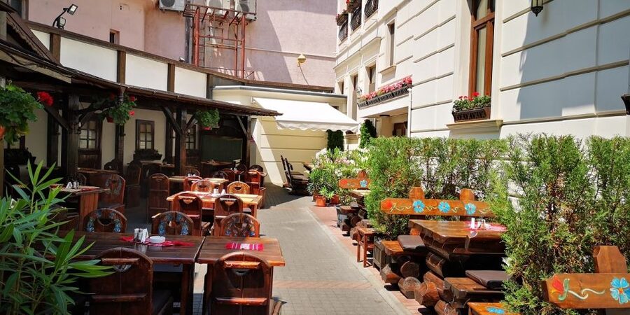 Bucharest: Street Food Tour with a Local Guide - Obor Market: the tour’s strongest stop
