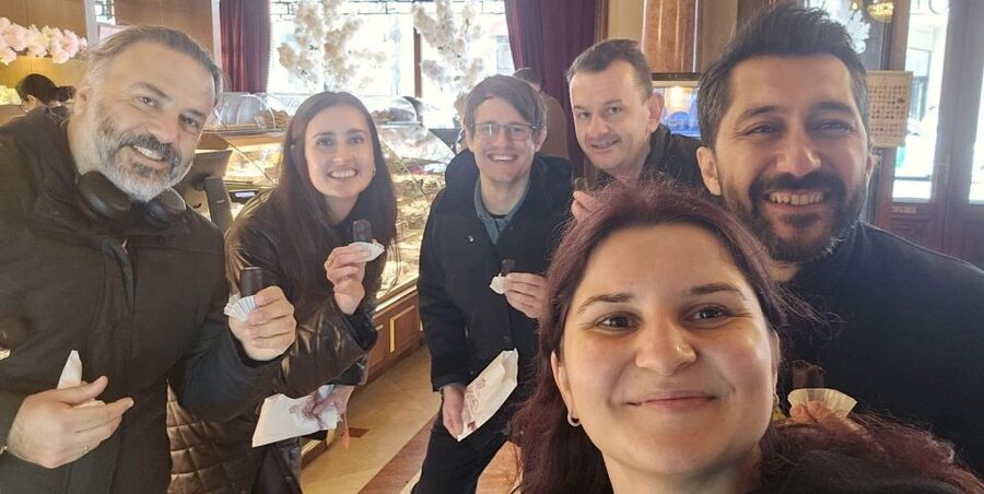 Bucharest: Sweet Delights History and Desserts Walking Tour - Calea Victoriei and Bucharest’s Little Paris look