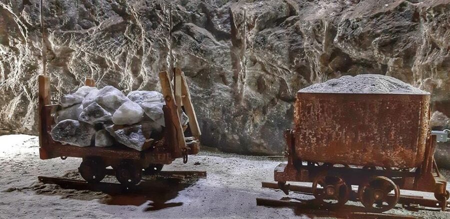 Bucharest: The Biggest Salt Mine in Europe & Wine Tasting - From salt air to Dealu Mare wine country