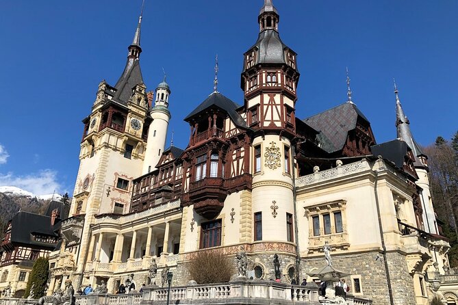 Bucharest to Dracula Castle, Peles Castle and Brasov Guided Tour - Coach rules, comfort, and the long return