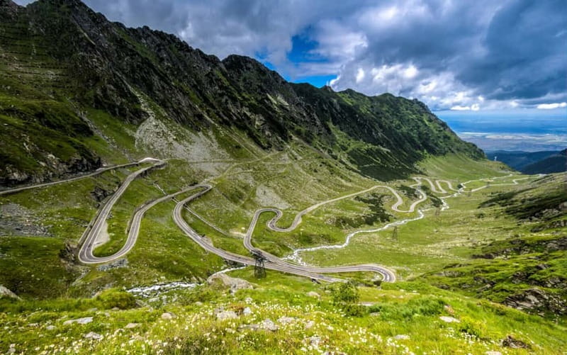 Bucharest: Transfagarasan Road - Small Group max 7 Tourists - Vidraru Dam, a strong change of scenery