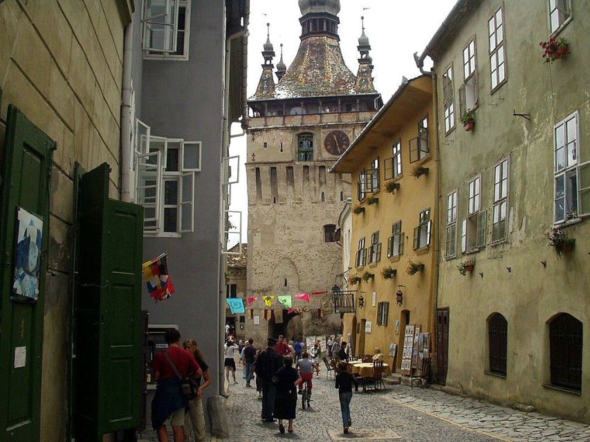 Bucharest: Transylvania and Dracula's Castle 2-Day Tour - Sighisoara after the day crowds