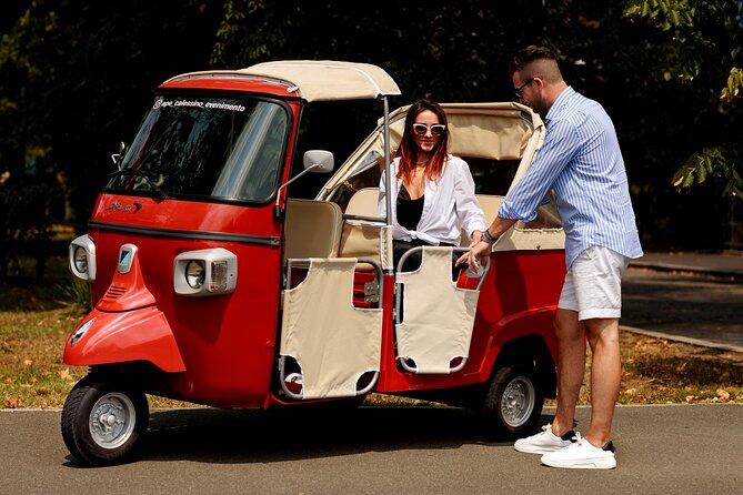 Bucharest Tuk Tuk city tour - The Spring Palace and Ceausescu’s private world