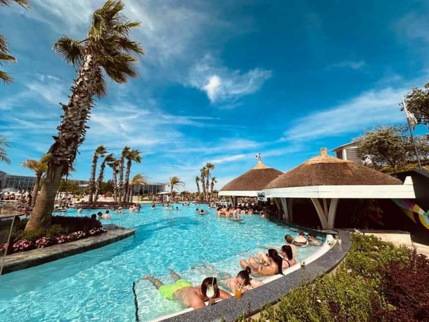 Bucuresti: Bucuresti Therme Transfer and Full-Day Access - The service: good transport, mixed staff experience