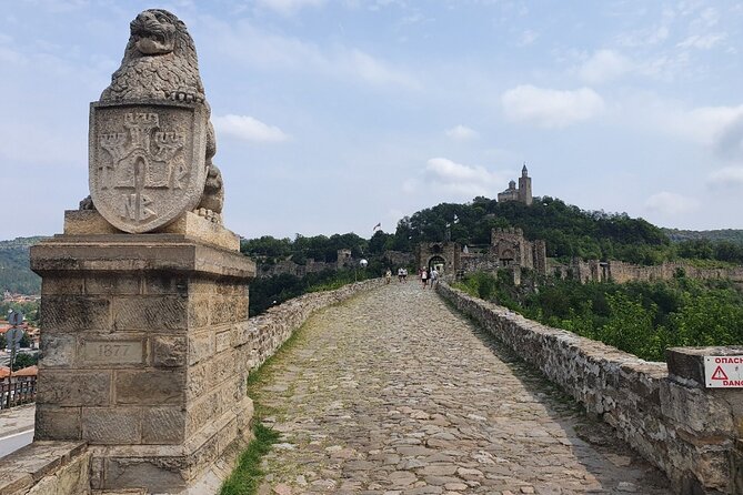 Bulgaria Day Trip: Basarabovo Monastery, Tsarevets & Arbanasi - Timing, tickets, and what to bring