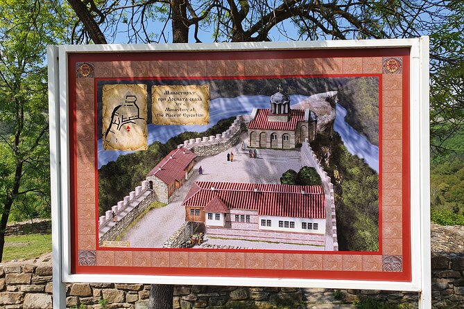 Bulgaria Day Trip - Private Tour from Bucharest - Veliko Tarnavo & Arbanasi - Guide quality and the human side of the day