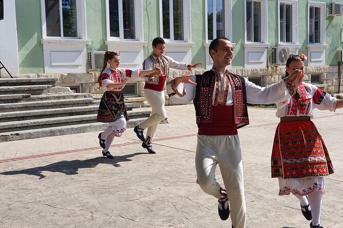 Bulgaria Day Trip - Private Tour from Bucharest - Veliko Tarnavo & Arbanasi - Two hours around Veliko Tarnovo and Tsarevets
