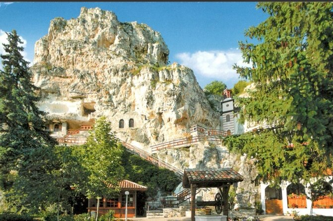 Bulgaria -Private Tour- Basarbovo, Arbanasi, Veliko Tarnovo - Samovodska Charshiya and Bulgarian crafts