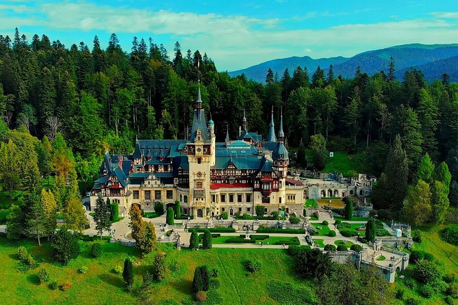 Castle trip from Brasov: PRIVATE Tour to Bran Castle & Peles Palace in Sinaia - Bran Castle: Dracula, stone walls, and a crowded reputation