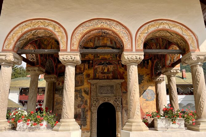 Castles Tours from Brasov - Bran Castle: the Dracula connection, with caveats