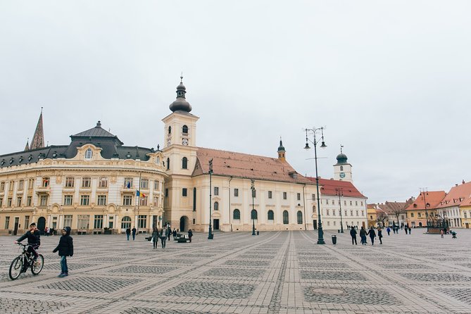 City Tour Sibiu in English - Piata Mica and the character of the old town