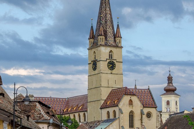 City Tour Sibiu in English - Starting at Piata Huet and the Evangelical Cathedral