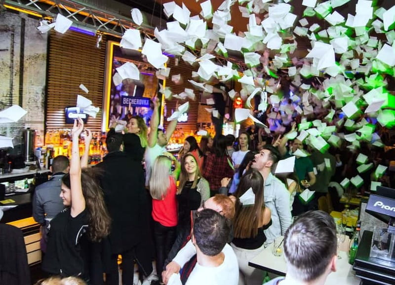 Cluj-Napoca: Weekend Pub Crawl - Cancellation and booking flexibility