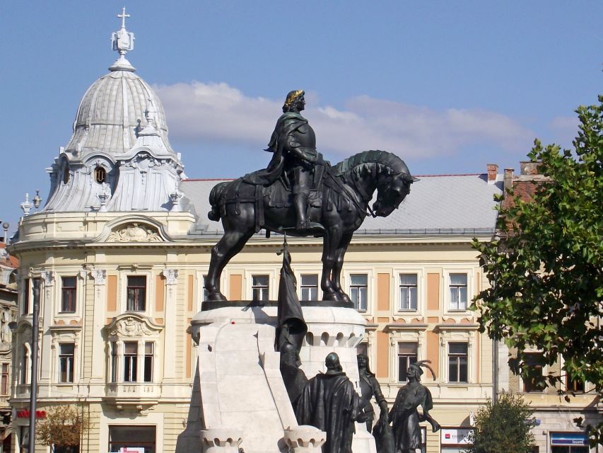Cluj: Private City Walking Tour - Museum Square and the oldest part of town