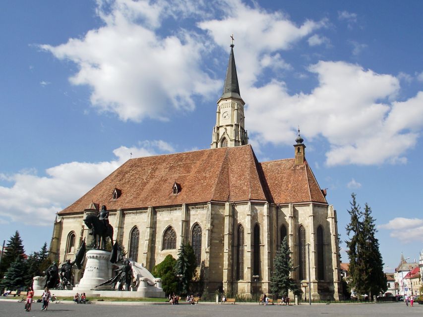 Cluj: Private City Walking Tour - Union Square and the Matthias Corvinus Statue