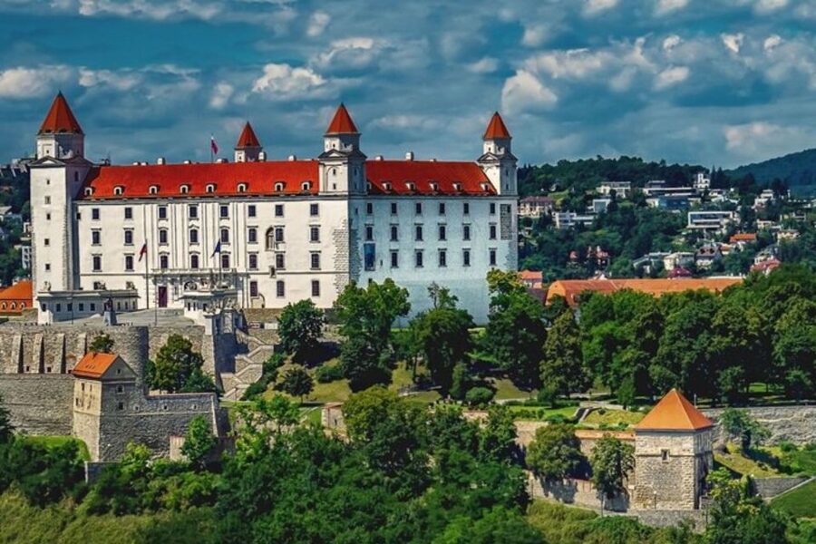 Cluj : Private Walking Tour with A Guide ( Private Tour ) - A Private Introduction to Cluj That Adapts to You
