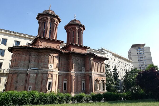 Contrasts of Communism - Small Group Walking Tour in Bucharest - The hill and monument at Carol I Park