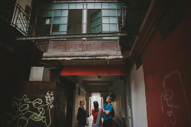 Darkside Tour of Bucharest - small group - Bellu Cemetery: an hour among Bucharest’s dead