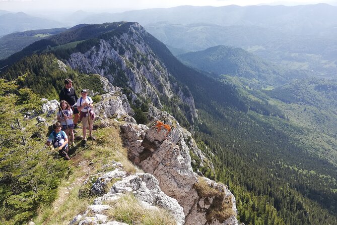 Day Hike in Carpathian Mountains for all levels in five areas - Leaving Brasov for Piatra Craiului