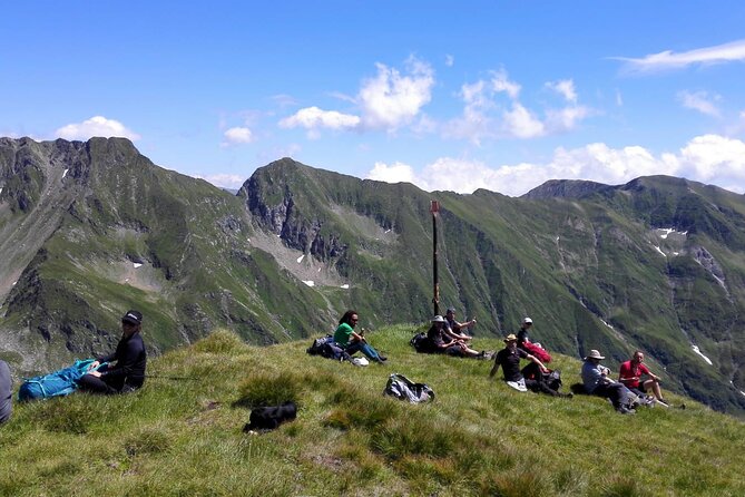 Day Hike in Carpathian Mountains for all levels in five areas - The mountain hut option