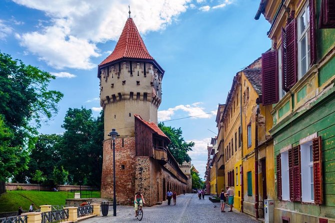 Day Trip to Sibiu Transylvania from Bucharest - The 8:00 am Pickup and the Long Ride West