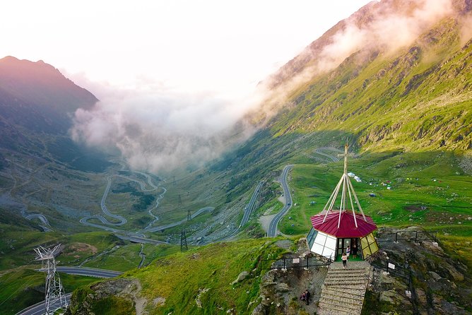 Day trip to Transfagarasan Highway from Bucharest - Vidraru Dam and a quick engineering stop