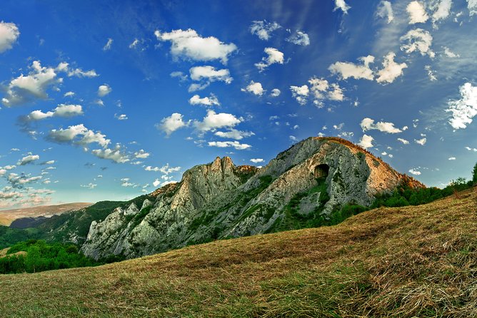 Discover Apuseni Mountains - Scarita Summit,Sipote Waterfall and Dumesti Village - The first climb through beech forest