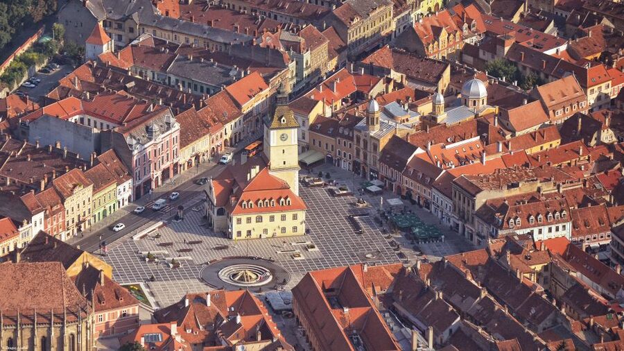 Discover Transylvania: Peles, Bran, Sighisoara in 2 days - Afternoon in medieval Brasov