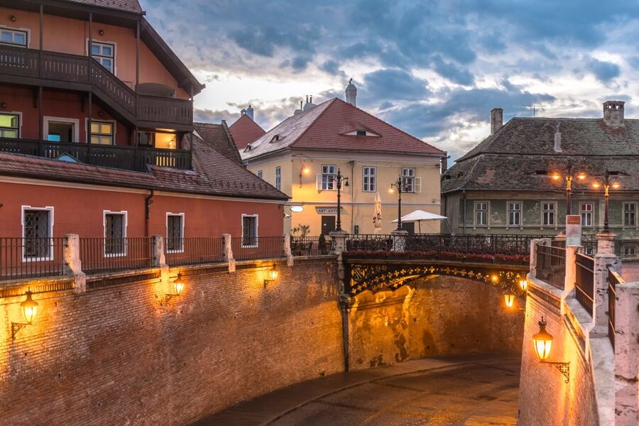Discover Transylvania: Peles, Bran, Sighisoara in 2 days - Overnight in central Sighisoara
