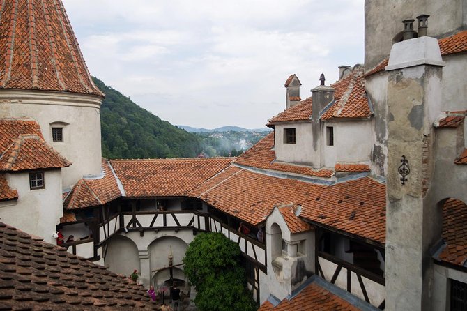 Dracula and Peles Castles Premium Tour with Hotel pick-up - Bran Castle is more legend than literary fact