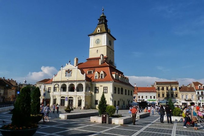 Dracula's Castle, Peles Castle and Brasov Day Trip from Bucharest - Timing, crowds, and how to make the day work