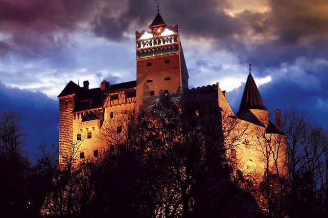Dracula's Castle, Peles Castle and Brasov Day Trip from Bucharest - Bran Castle: Dracula, military history, and a crowded climb