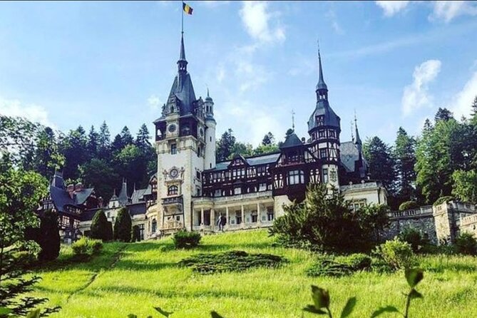 Dracula's Castle -Private Tour- with Brașov City and Peleș Castle - The guide can make or break the day