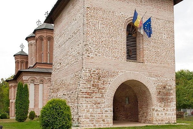 Dracula's Tomb and Mogosoaia Palace, Private Tour from Bucharest - Timing, pace, and practical considerations