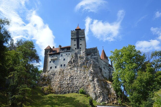 Fairytale Castles of Romania Tour - What the guide adds