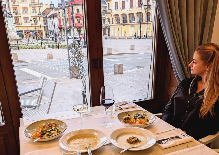 Food, Wine And Sightseeing Tour in Oradea, Romania - Black Eagle Palace and Oradea’s city center