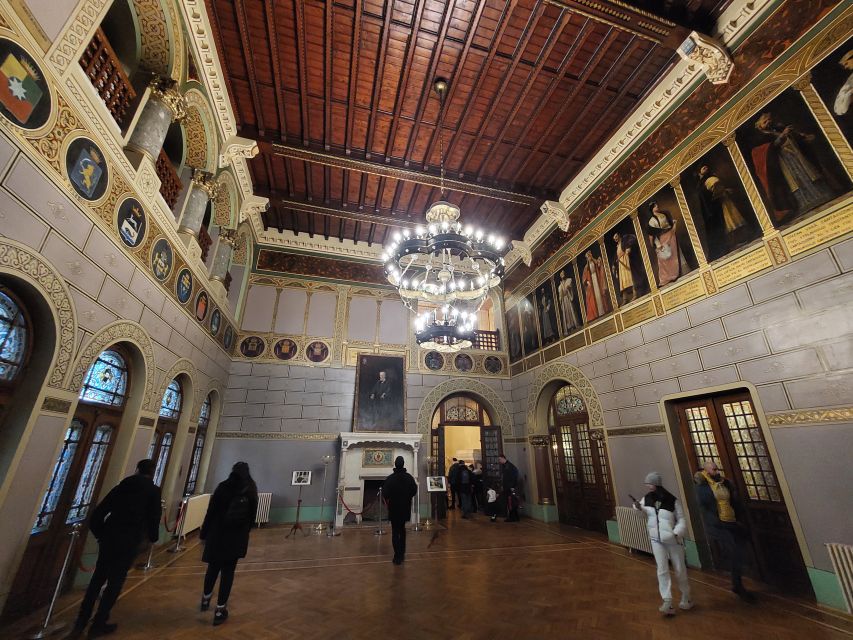 From Brasov 3 castles : Peles , Bran , Cantacuzino - Peleș Castle: the grand opening act
