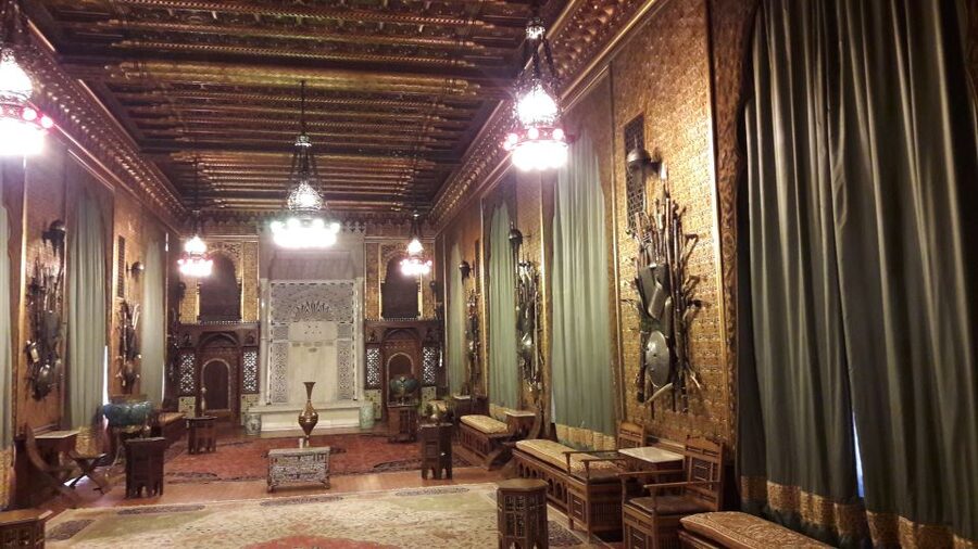 From Brasov 3 castles : Peles , Bran , Cantacuzino - What the $106 price really covers