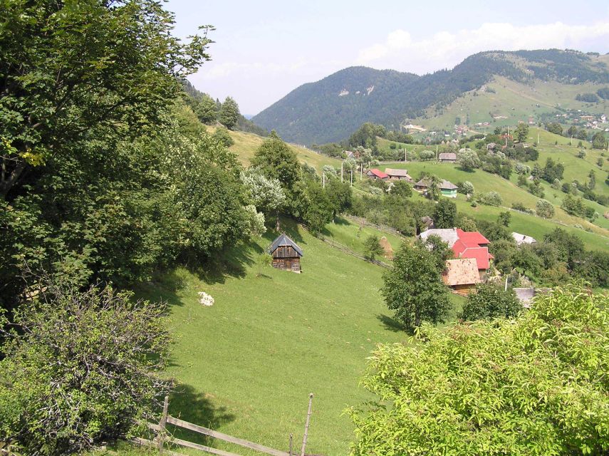 From Brasov: Romanian Mountain Villages Day Tour - Guides Who Shape the Experience