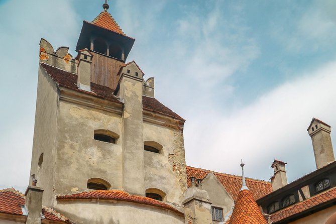 From Brasov: Small-group tour Bran, Rasnov, and Peles Castles - Rasnov Fortress: scenic views, reduced expectations