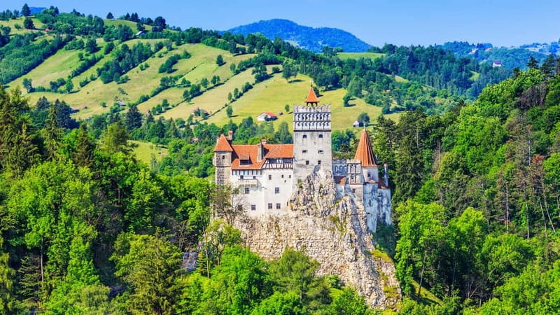 From Bucharest: Dracula's castle, Peles Castle and Brasov - Key points before you book