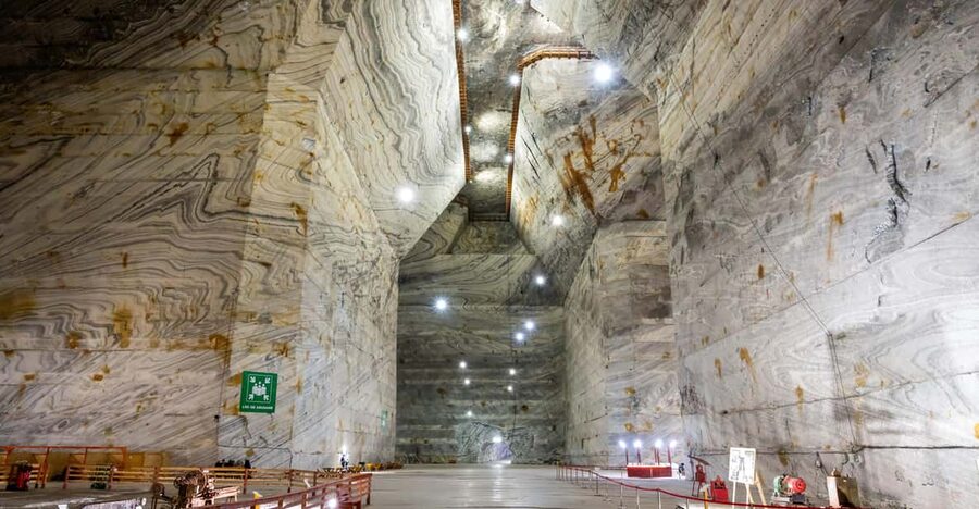 From Bucharest: Largest Salt Mine In Europe and Peles Castle - Leaving Bucharest for Prahova County
