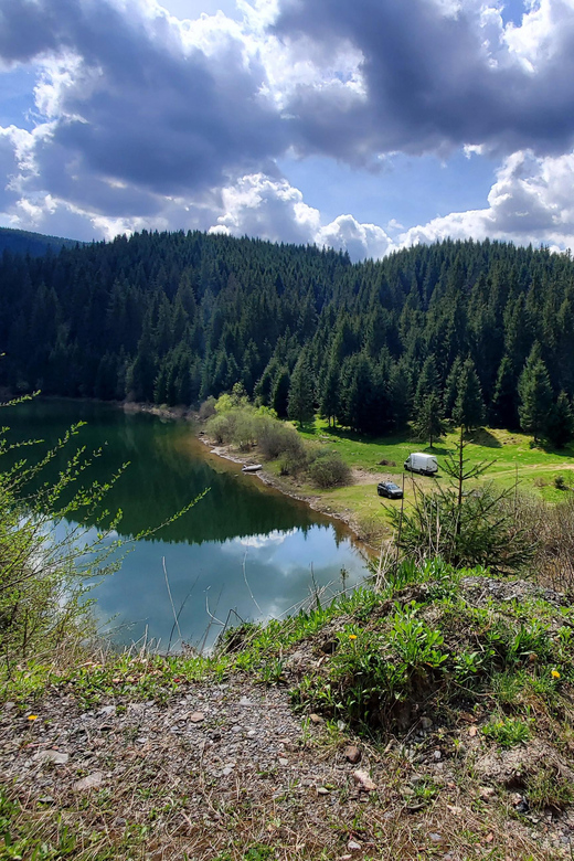 From Cluj: Mountain Bike around Lake Dragan - Descending toward the far end of Lake Dragan