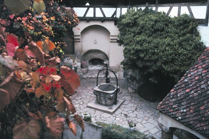 Full-Day Private Tour to Sinaia, Bran and Brasov from Bucharest - Bran Castle gives you the Dracula story