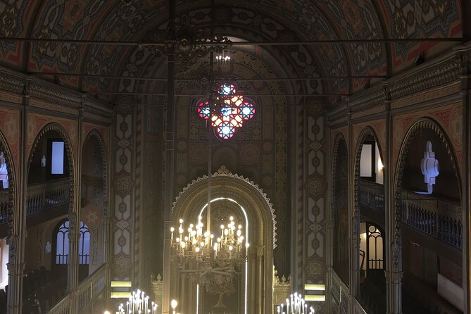 Half-Day Jewish Heritage Walking Tour in Bucharest - Entering the Great Synagogue in Bucharest