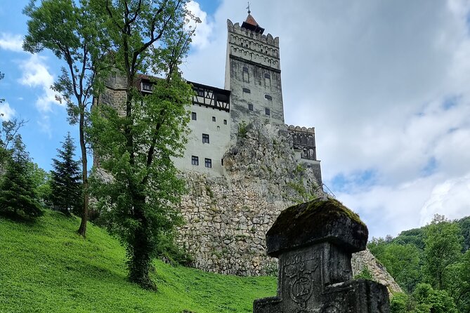 Legends & Stories from Transylvania -2 Castles & Brasov Old Town - The 7:30 pickup and the long road west