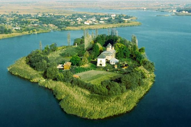 Mogosoaia Palace & Snagov Monastery: Private tour from Bucharest - Is $72.18 a Fair Price?