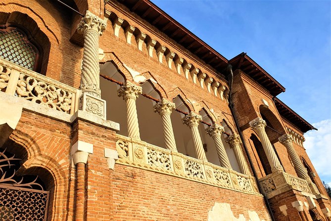 Mystical Monasteries, Dracula's Tomb and Mogosoaia Lake Palace - Private Tour - The return through Bucharest landmarks