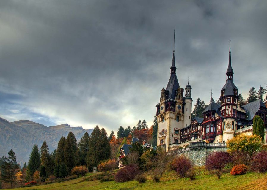 Peles & Cantacuzino Castles: Gourmet Wine & Cultural trip - Should you book the Peles and Cantacuzino day?