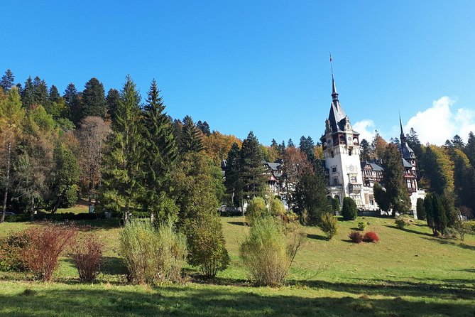Peles Castle and optional Cantacuzino Castle from Brasov - Cota 1400 and the summer mountain option